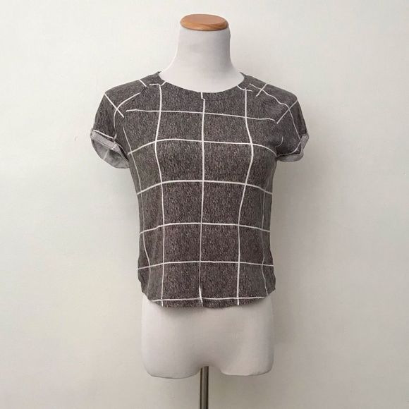 Me to we roll sleeve top size M - Picture 1 of 6